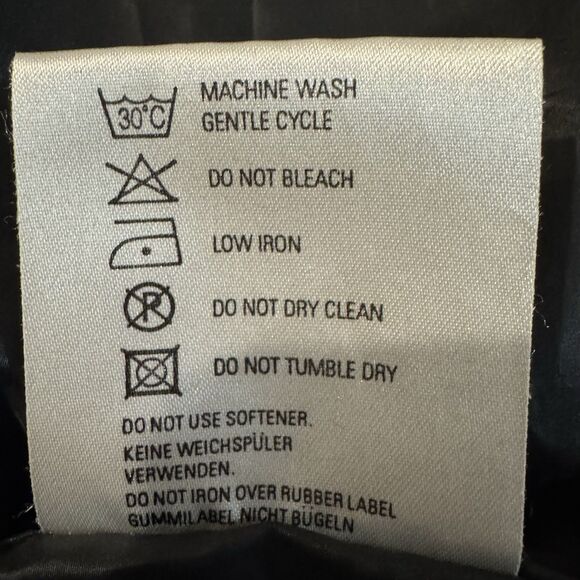 Bogner Men’s Vest Sz 40 Black Nylon Multi Pocket Zip Front Outdoor Layer Quilted - Picture 11 of 11